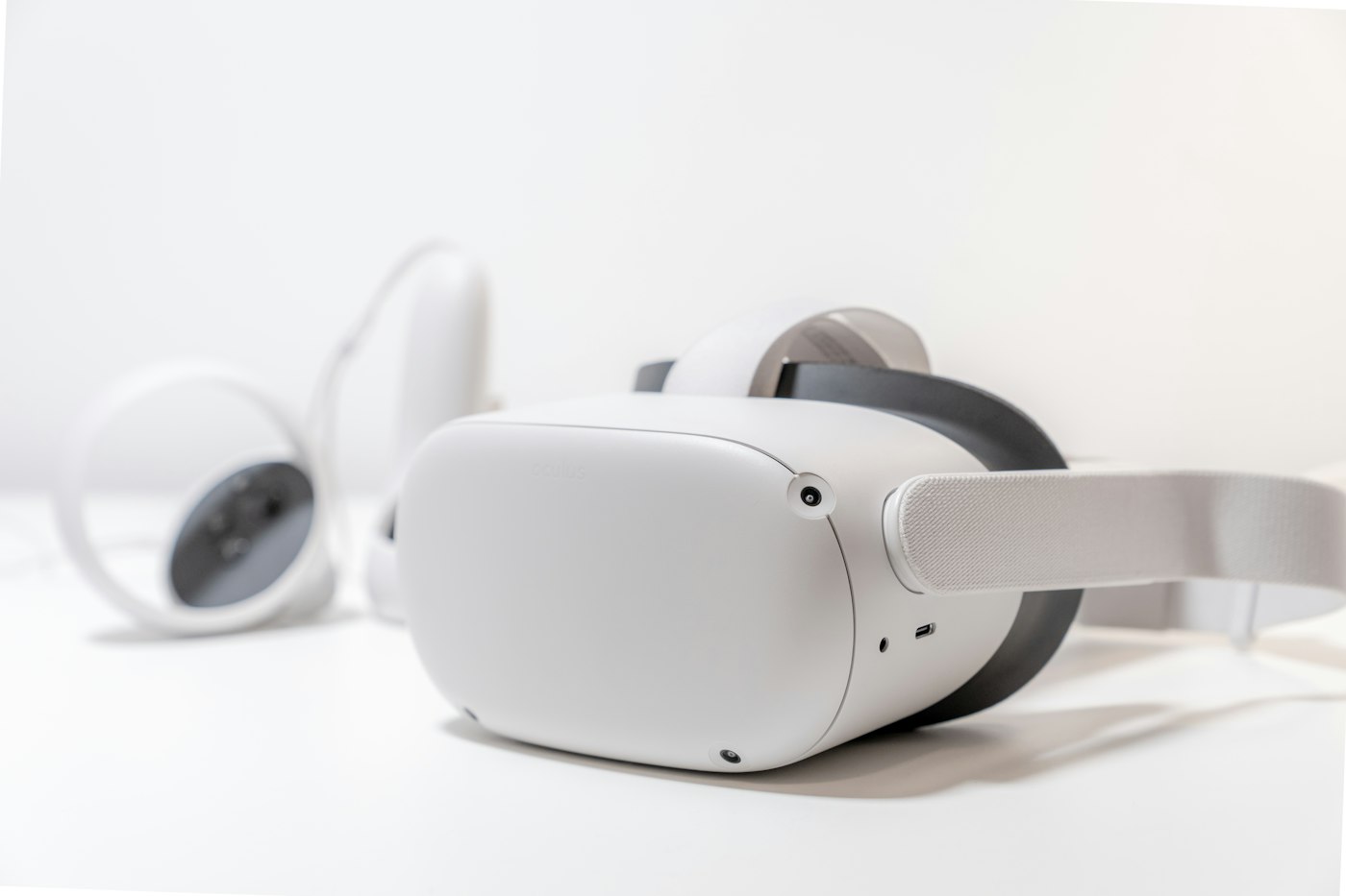 A virtual reality headset